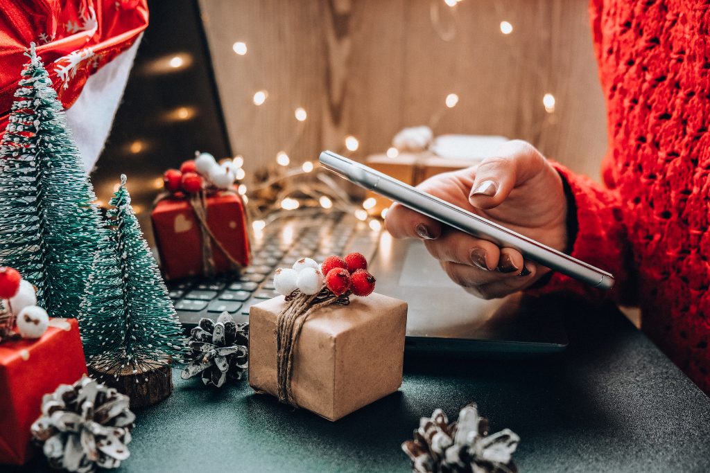 8 Holiday Marketing Ideas To Get More Sales
